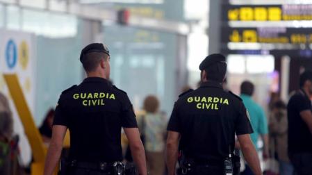 Directora de El Prat: "La Guardia Civil garantiza que los vigilantes hagan el trabajo a tiempo"