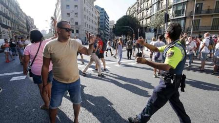 atropello masivo por una furgoneta en las Ramblas de Barcelona