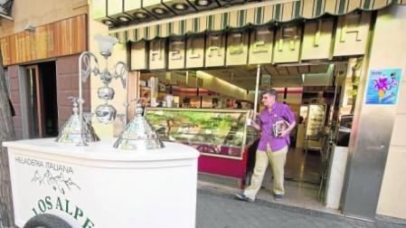 El helado de aceite de oliva, entre la oferta de la heladería más antigua de Madrid