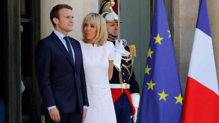 Macron renuncia a instaurar el estatus de 'primera dama'