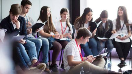 Educación arranca el 3er curso del cuatripartito llevando a 16 centros   su plan de Coeducación