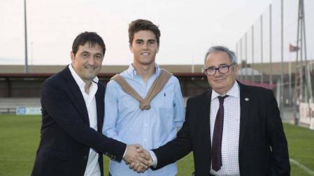 Osasuna renueva a Javi Martínez hasta 2022