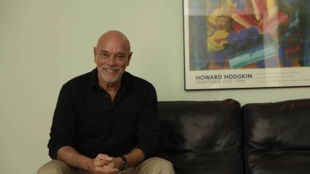 El psiquiatra y psicoterapeuta Roberto de Inocencio, de 73 años, impartió una charla en Pamplona.