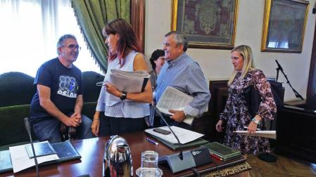 UPN y PSN critican que se doble la subvención para las fiestas de los barrios