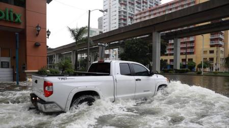 Trump declara el estado de desastre en Florida ante el paso del huracán 'Irma'