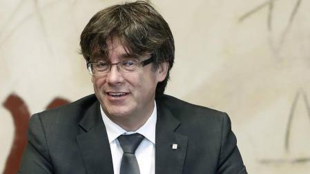 Puigdemont presentará en el Parlament los preparativos y el marco legal del referéndum