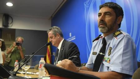 Rueda de prensa del jefe de los Mossos, Josep Lluis Trapero, y el conseller de Interior, Joaquim Forn.