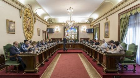 El cuatripartito y el PSN aprueban las tasas de Pamplona para 2018