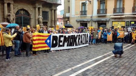 Concentración en Pamplona a favor del referéndum