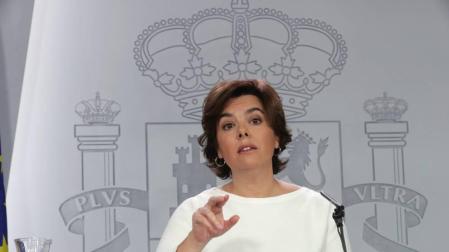 El Gobierno pide a Puigdemont que vaya al Congreso, donde están "los mediadores"