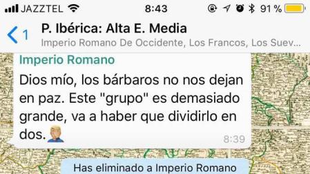 El ingenioso método de un profesor para enseñar historia a través de Whatsapp