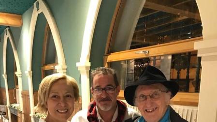 Tamariz después de cenar en el restaurante Rinconada de Lorenzo de Zaragoza.