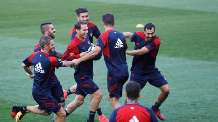 El líder Osasuna visita a un Zaragoza renacido