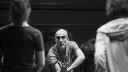 “El objetivo del teatro es sintetizar emociones en las que todos nos reconocemos”