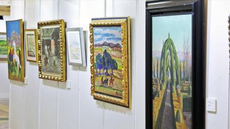 Lorenart inaugura exposición en el hotel Tres Reyes de Pamplona con casi 200 obras