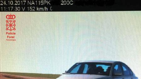 Infringe la velocidad en Peralta y vuelve al rato a pagar la multa