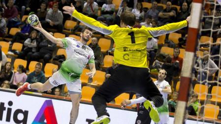 Logroño acaba con la imbatibilidad del Helvetia Anaitasuna