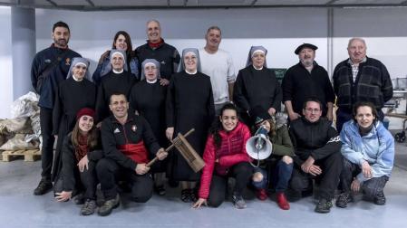 La peña Alegría de Iruña recoge 3.500 kilos en la 'Operación Patata'