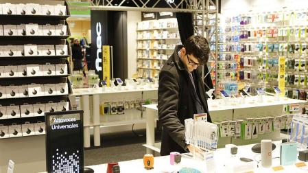 La FNAC desembarca en Navarra con una tienda en La Morea