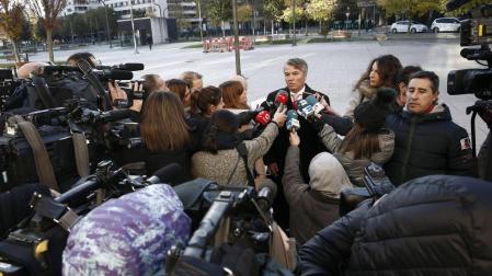 Comienzan los interrogatorios: los acusados responden, pero no lo harán a las acusaciones populares