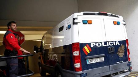 Un amigo de la víctima dice que no le comentó que estuviera con los acusados