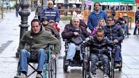 Mi silla y yo, un paseo por la ciudad 'amable'