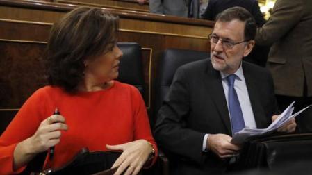 Mariano Rajoy y Soraya Sáenz de Santamaría en la sesión de control al Gobierno.
