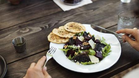 Comedores compulsivos: cuando la comida silencia emociones