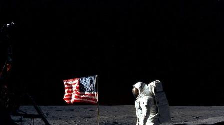 La frase de Armstrong al pisar la luna no fue improvisada