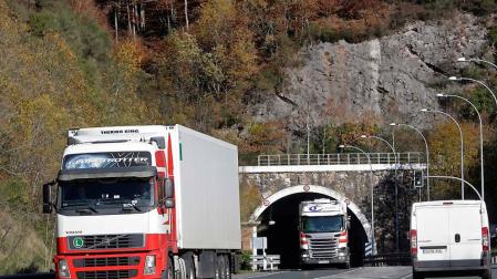 Ayerdi deja la puerta abierta a crear un peaje en la N-121