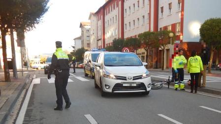 Una menor herida leve tras ser atropellada en un paso de peatones en Pamplona