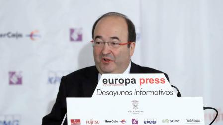 Iceta (PSC) propone una Hacienda federal que recaude los impuestos de Cataluña