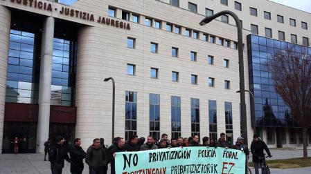 APF y SPF harán referéndum en Policía Foral con rechazo de ELA, CCOO y UGT