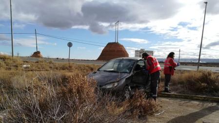 Un muerto y cinco heridos por un choque se ha producido cuando uno de los dos coches ha embestido perpendicularmente al otro.