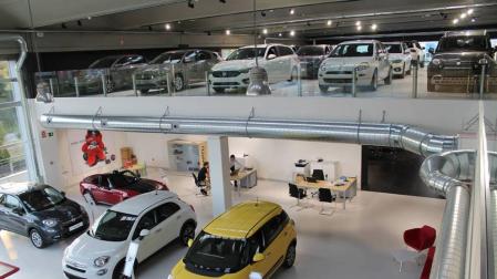 Empresas y alquiladoras tiran de las ventas de automóviles nuevos este año