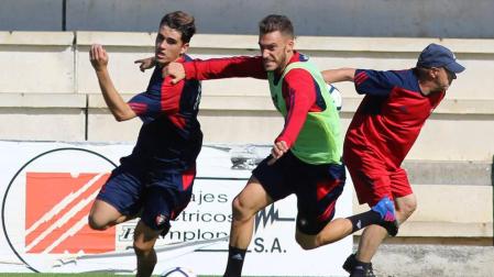 Javi Martínez (Osasuna Promesas), convocado por la selección española sub'19