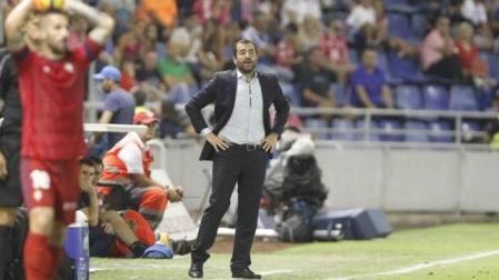 Diego Martínez: "Es un buen punto tras el sufrimiento y la lucha"