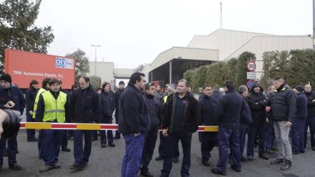 Solo una decena de exempleados de TRW mejorarán su indemnización