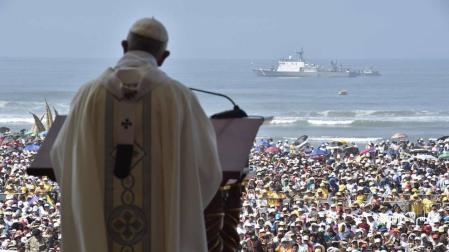 El Papa alerta de los sicarios en Perú y se solidariza con las víctimas de 'El Niño'