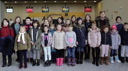 Los niños ucranianos acogidos en Navarra por Navidad vuelven a su país