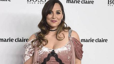 Tamara Falcó en Twitter: "Que Pablo Iglesias no nos quite las misas de La 2"