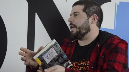 "Siempre tuve curiosidad por meterme más allá de las películas"