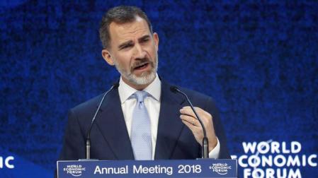 Felipe VI insta a respetar la Constitución para resolver las disputas en Cataluña
