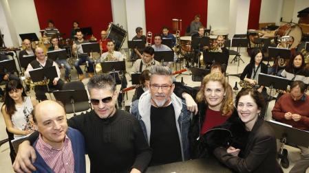 Serafín Zubiri: “Es un lujo contar con 50 músicos que te respaldan”