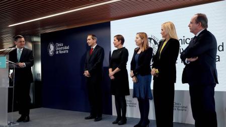 La Clínica Universitaria de Navarra (CUN) ha inaugurado este miércoles su sede en Madrid con la presencia de Uxue Barkos, la presidenta del Congreso, Ana Pastor, y la presidenta madrileña Cristina Cifuentes.