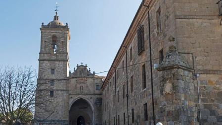 Se retoman las obras en Irache con la iglesia cerrada hasta el otoño