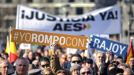 Concentración de la AVT en Madrid bajo el lema 'No más traiciones'