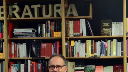 'El París', la novela que no nombra