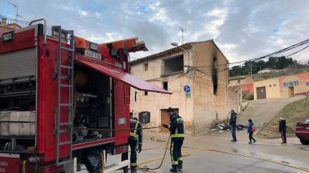 Un padre salva a sus dos hijos menores en Lodosa al incendiarse su casa