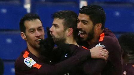 Piqué evita 'in extremis' la derrota del Barça contra el Espanyol